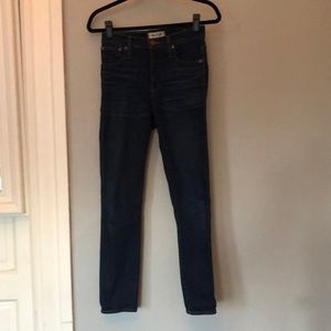 10” high rise skinny jeans in Hayes